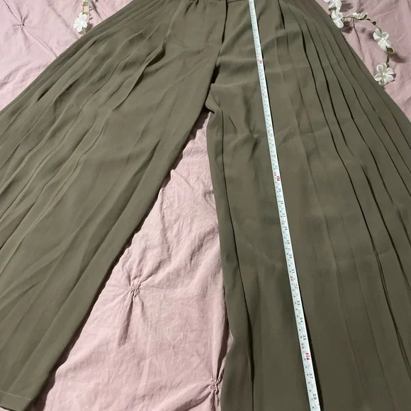 Stunning Pleated Wide-Leg Pants Elegant Sexy NWT Commense LAST CALL! - Picture 9 of 14